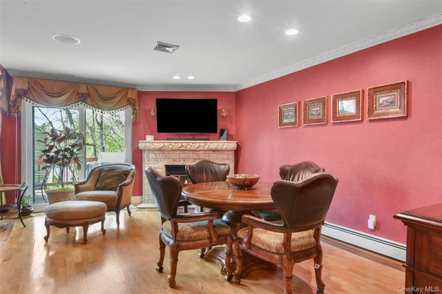 27 Top Of The Ridge D9, Mamaroneck, NY 10543