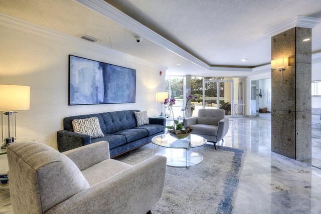 3475 S Ocean Boulevard 212, Palm Beach, FL 33480