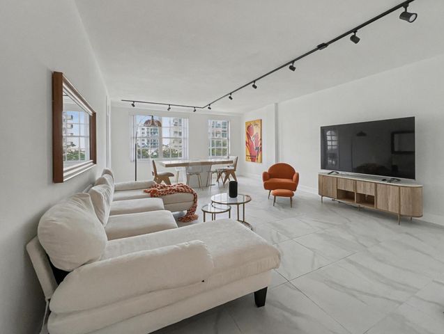 3475 S Ocean Boulevard 212, Palm Beach, FL 33480