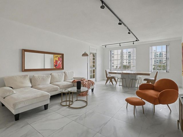 3475 S Ocean Boulevard 212, Palm Beach, FL 33480