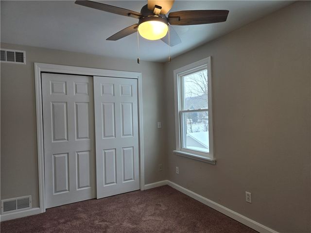 3517 W 3rd Ave, West Mayfield, PA 15010