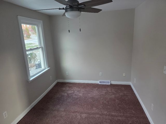 3517 W 3rd Ave, West Mayfield, PA 15010