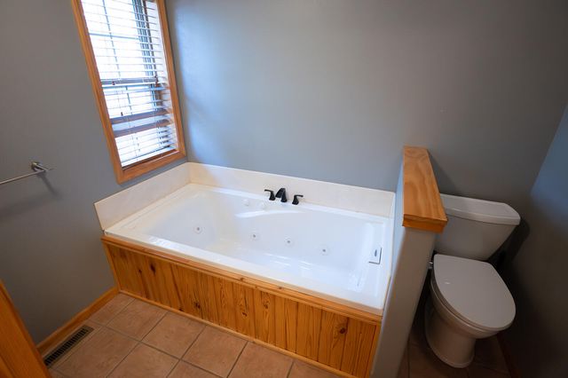 21620 County Road 232, Hermitage, MO 65668