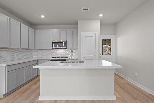 12211 Ridge Top Drive, Conroe, TX 77304