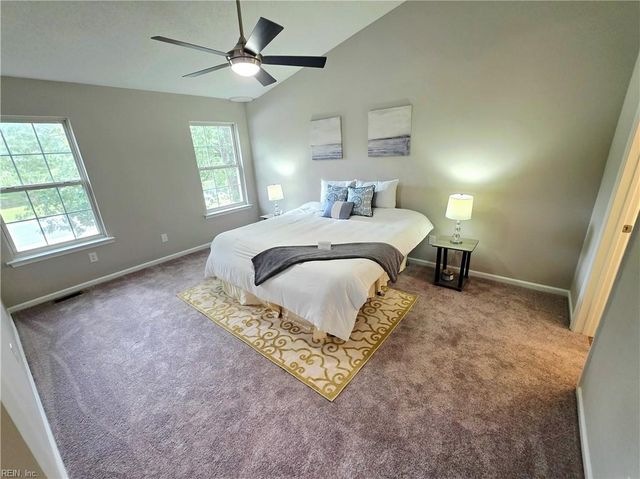 800 Oak Springs CT, Newport News, VA 23602