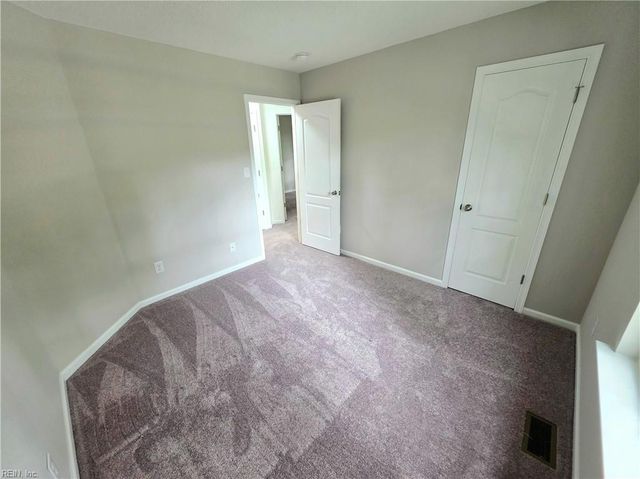 800 Oak Springs CT, Newport News, VA 23602