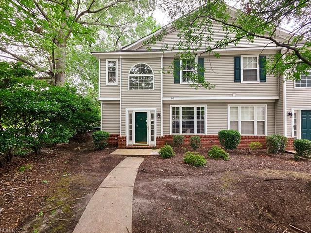 800 Oak Springs CT, Newport News, VA 23602