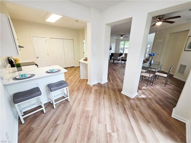 800 Oak Springs CT, Newport News, VA 23602