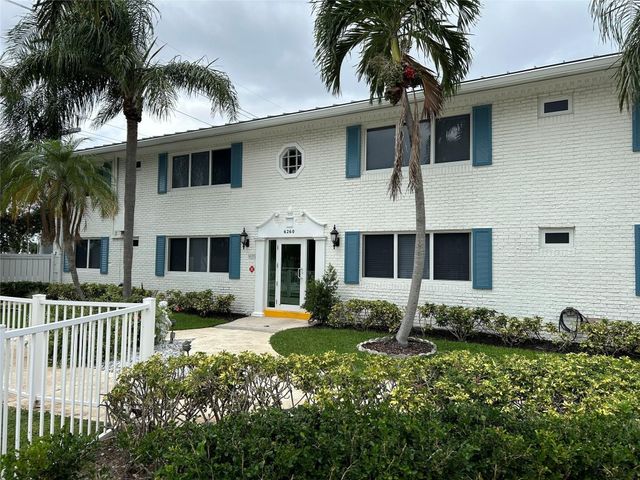6263 NE 19th Avenue 903, Fort Lauderdale, FL 33308