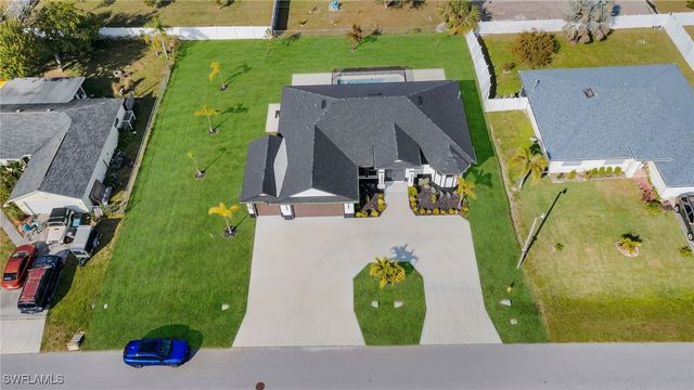 423 NW 6th TER, Cape Coral, FL 33993