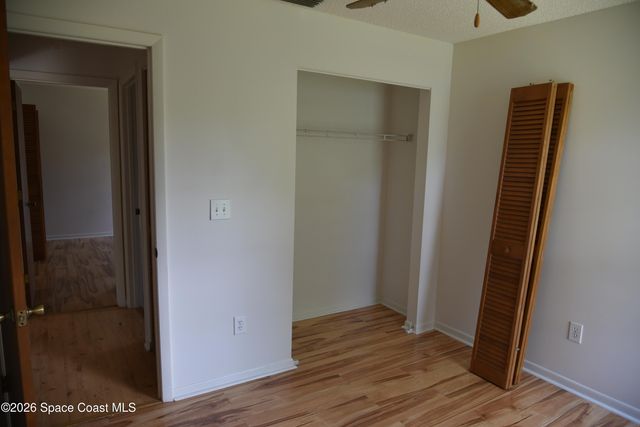 988 Hunt Street NW, Palm Bay, FL 32907
