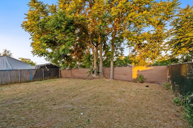 2970 S Martin L King Jr Boulevard, Fresno, CA 93706