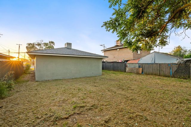 2970 S Martin L King Jr Boulevard, Fresno, CA 93706