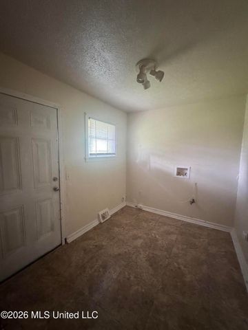 245 Shady Circle, Jackson, MS 39204