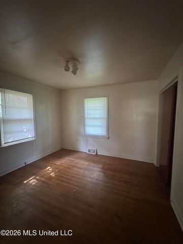 245 Shady Circle, Jackson, MS 39204