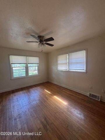245 Shady Circle, Jackson, MS 39204