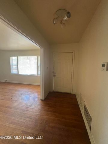 245 Shady Circle, Jackson, MS 39204
