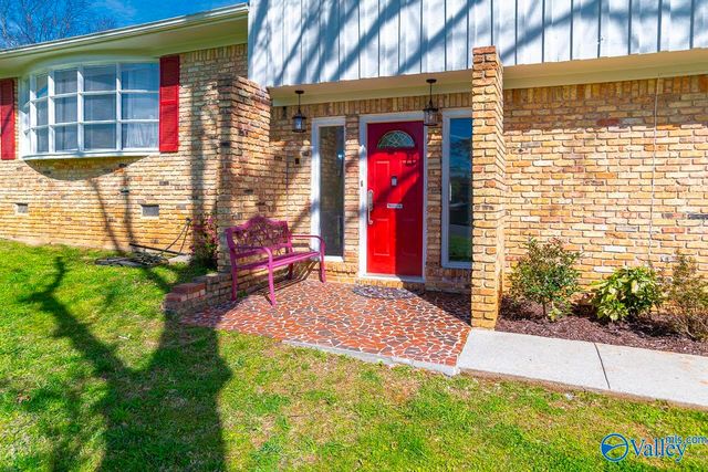 7607 Peacock Drive, Huntsville, AL 35802