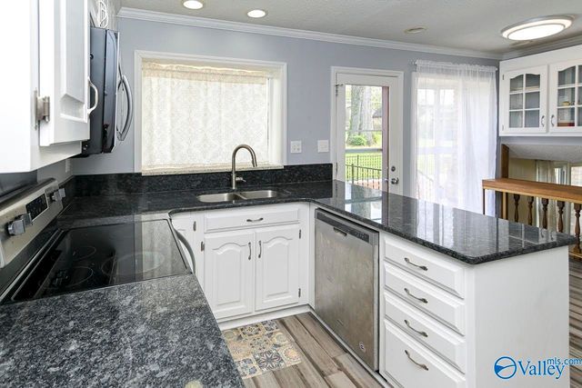 7607 Peacock Drive, Huntsville, AL 35802