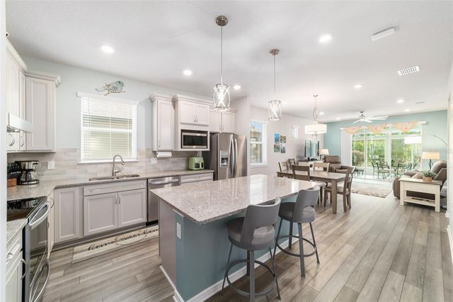 5886 SW 93RD CIRCLE, Ocala, FL 34481