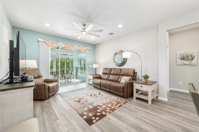 5886 SW 93RD CIRCLE, Ocala, FL 34481