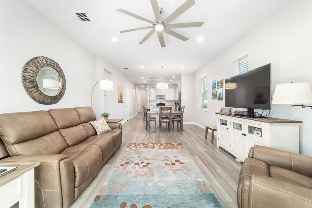 5886 SW 93RD CIRCLE, Ocala, FL 34481