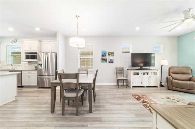 5886 SW 93RD CIRCLE, Ocala, FL 34481