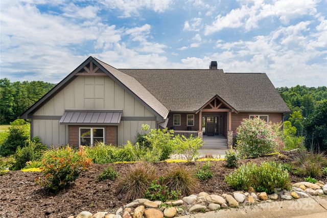 18 Gracie Lane, Weaverville, NC 28787