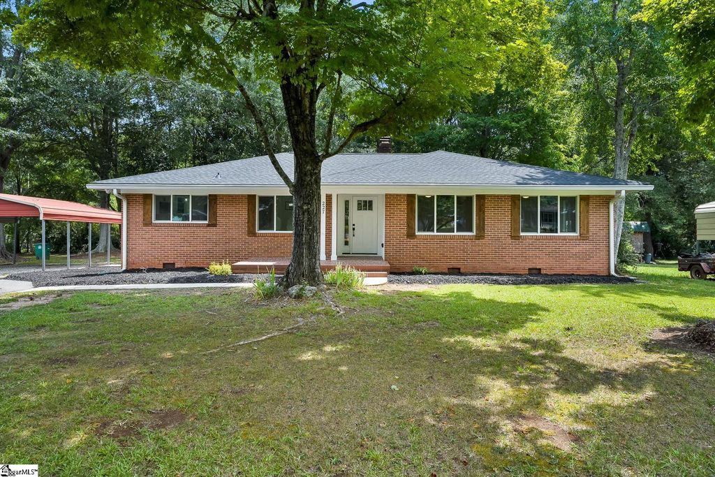 227 Belton Drive, Williamston, SC 29697