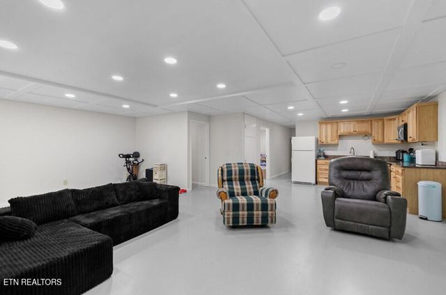 1652 Arron Way, Sevierville, TN 37876