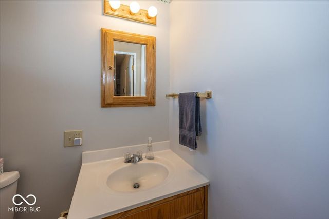 809 Deerfield Road, Anderson, IN 46012