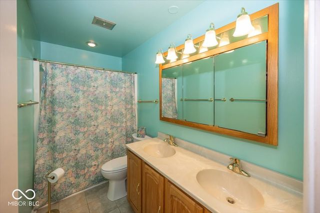 809 Deerfield Road, Anderson, IN 46012