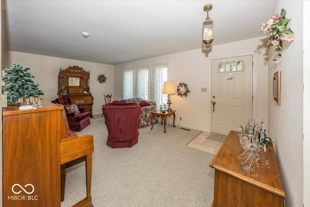 809 Deerfield Road, Anderson, IN 46012