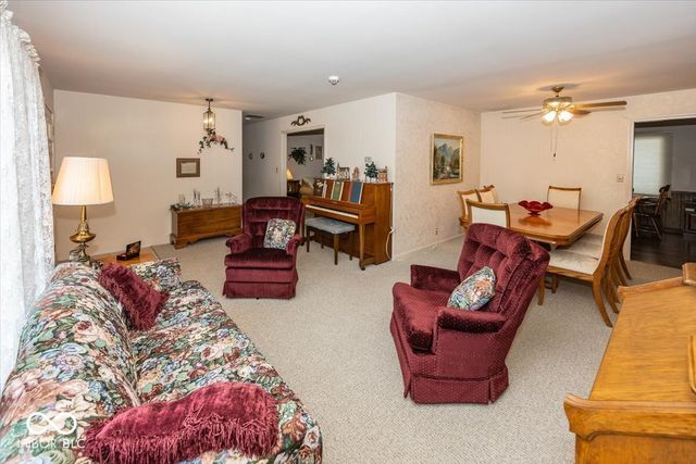 809 Deerfield Road, Anderson, IN 46012