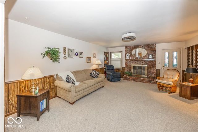 809 Deerfield Road, Anderson, IN 46012