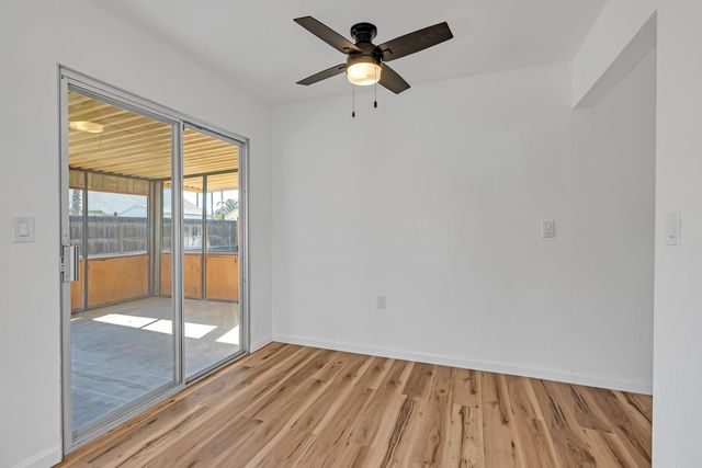 760 Meadowlark Ave, Los Banos, CA 93635