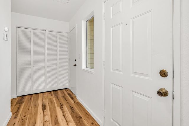 760 Meadowlark Ave, Los Banos, CA 93635