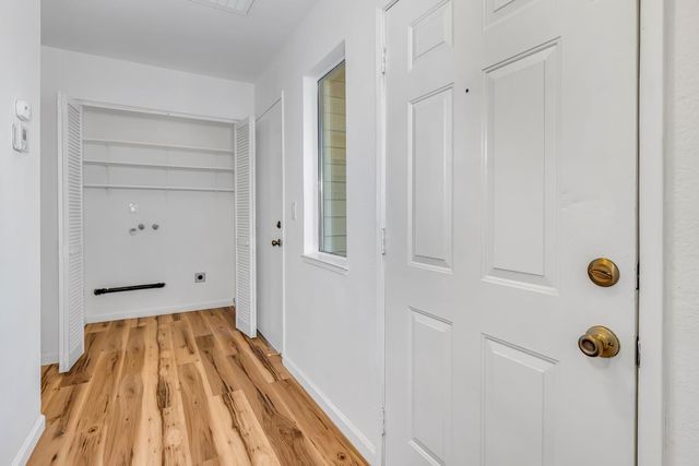 760 Meadowlark Ave, Los Banos, CA 93635