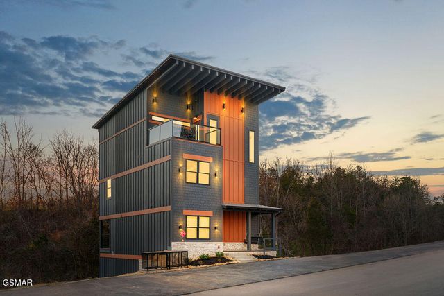 629 Summer Valley Way, Sevierville, TN 37862