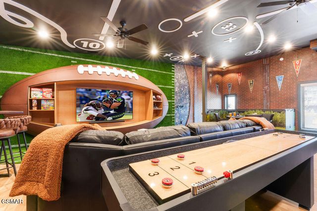 629 Summer Valley Way, Sevierville, TN 37862