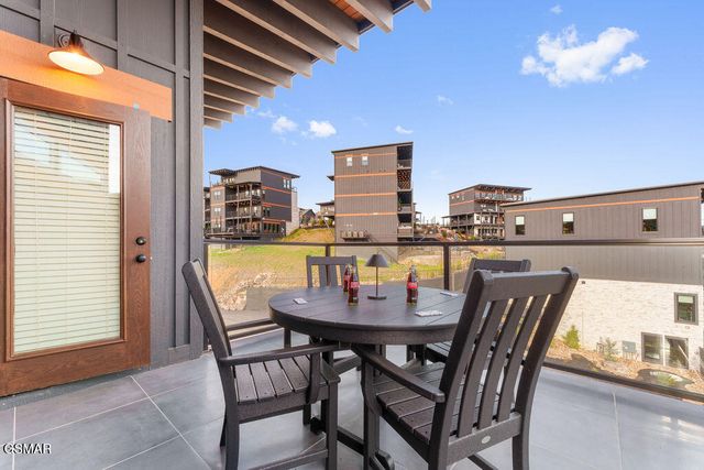 629 Summer Valley Way, Sevierville, TN 37862