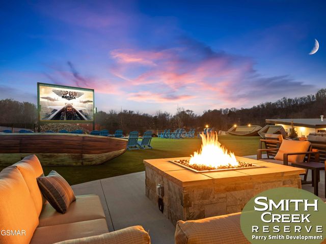 629 Summer Valley Way, Sevierville, TN 37862