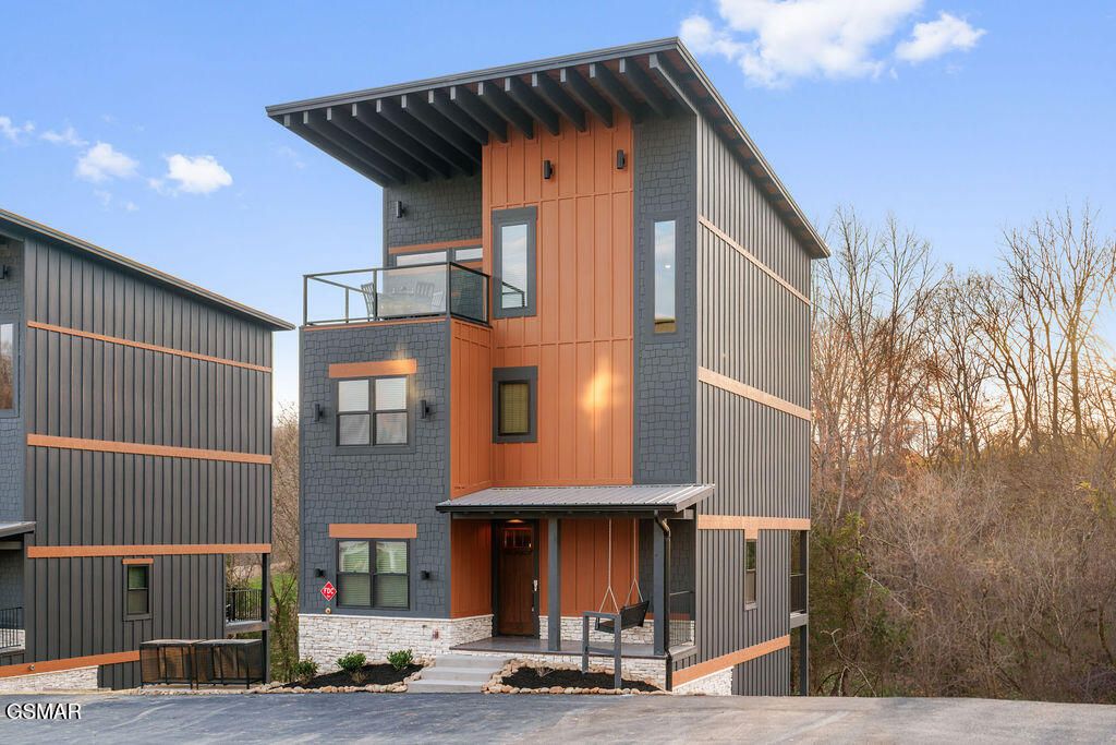 629 Summer Valley Way, Sevierville, TN 37862