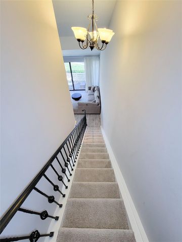 10 April Point Drive S, Conroe, TX 77356