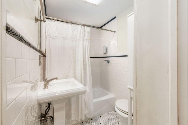 1070 Mount Pleasant Avenue, Columbus, OH 43201
