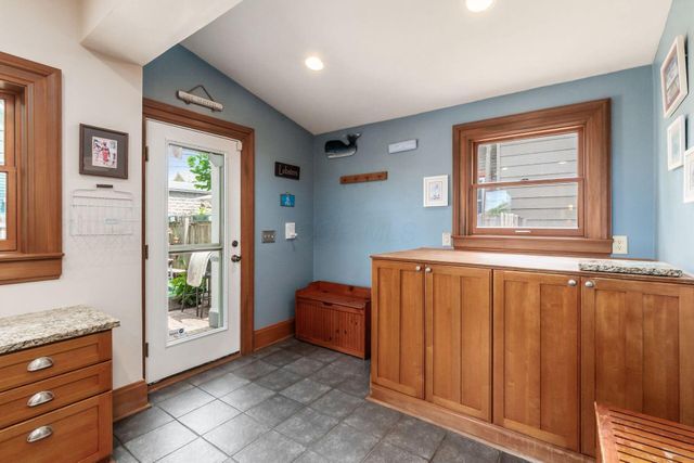 1070 Mount Pleasant Avenue, Columbus, OH 43201