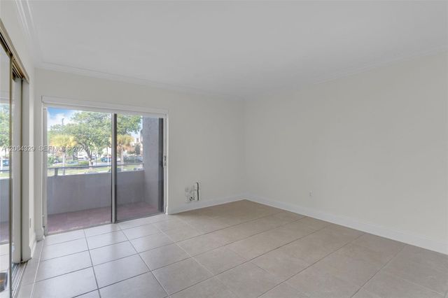 7745 SW 86th St D-218, Miami, FL 33143