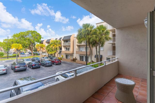 7745 SW 86th St D-218, Miami, FL 33143