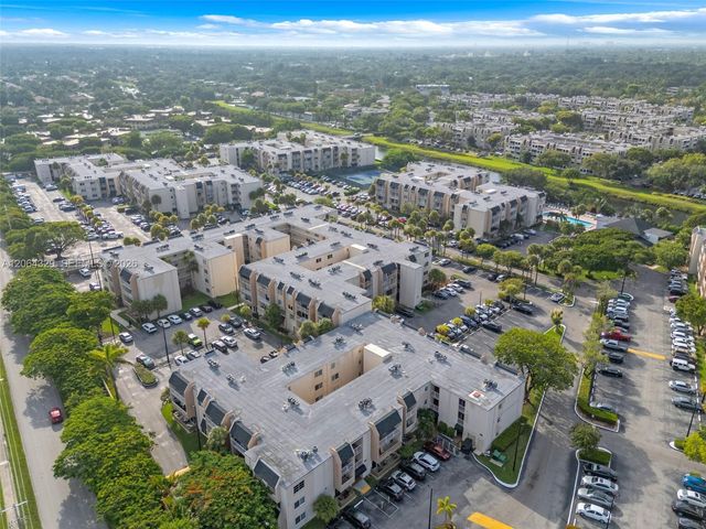 7745 SW 86th St D-218, Miami, FL 33143
