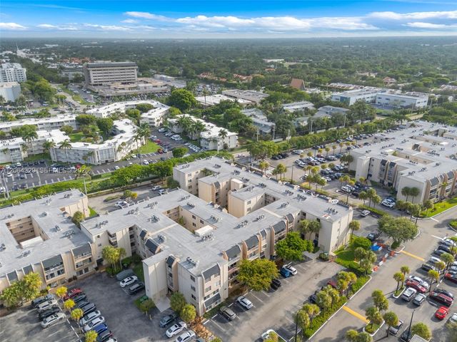 7745 SW 86th St D-218, Miami, FL 33143
